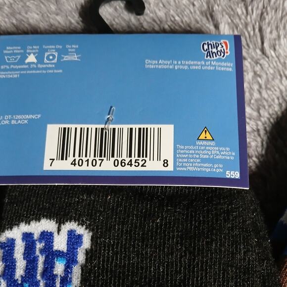 Odd Sox New Novelty M&Ms and Chips Ahoy crew socks - Picture 7 of 9